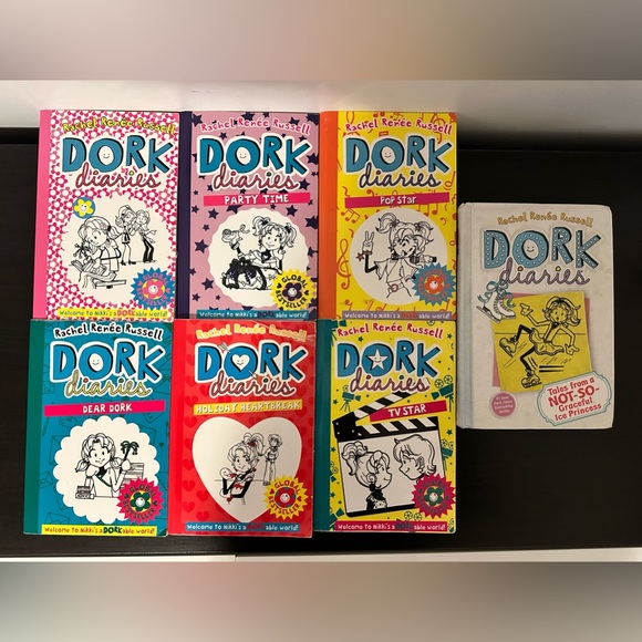 Dork Diaries Series 1-7 by Rachel Renée Russell - Picture 4 of 4